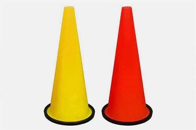 38 cm Kauçuk Tabanlı Antrenman Hunisi