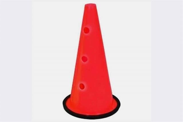 40 cm Delikli Kauçuk Tabanlı Antrenman Hunisi Sarı