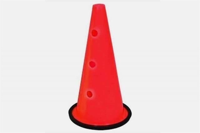 40 cm Delikli Kauçuk Tabanlı Antrenman Hunisi Kırmızı