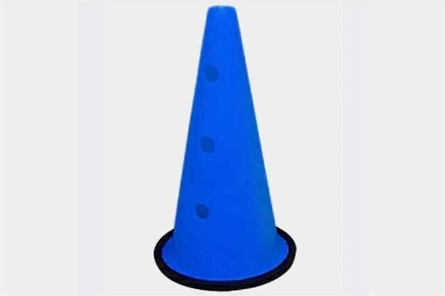 40 cm Delikli Kauçuk Tabanlı Antrenman Hunisi Kırmızı