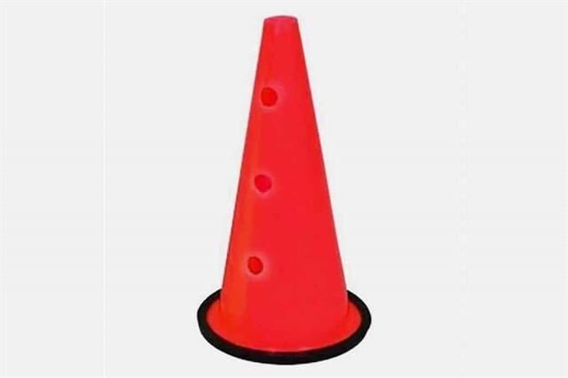 45 cm Delikli Kauçuk Tabanlı Antrenman Hunisi Yeşil