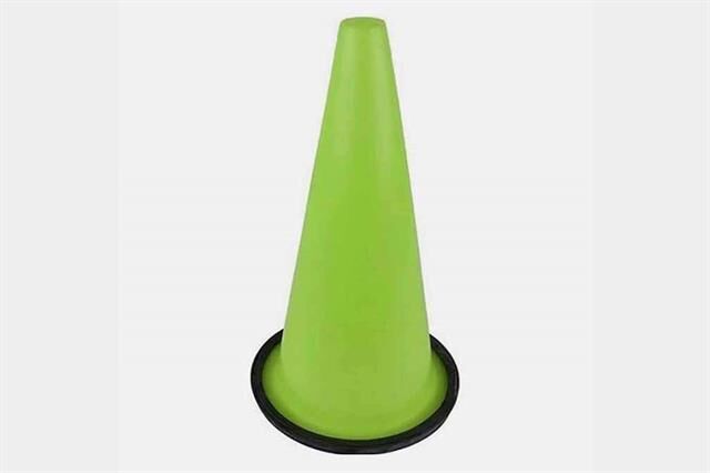 42 cm Kauçuk Tabanlı Antrenman Hunisi