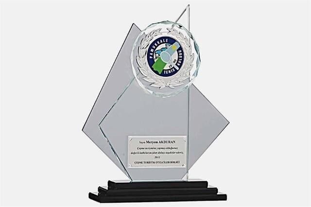 M19 Kristal Plaket 24 cm