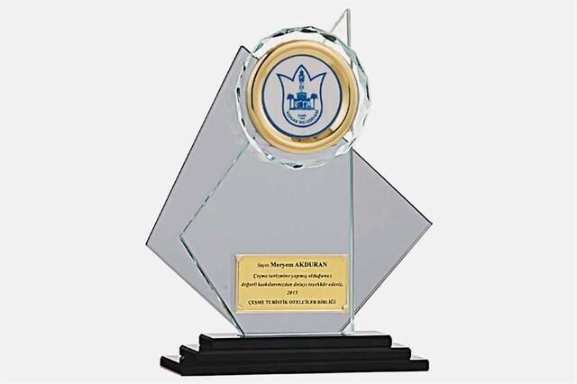 M21 Kristal Plaket 24 cm