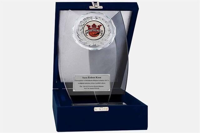 M74 Kadife Kutulu Kristal Plaket 27 cm