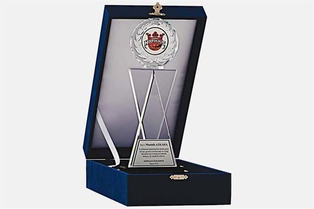 M80 Kadife Kutulu Kristal Plaket 28 cm M80 Kadife Kutulu Kristal Plaket 28 cm