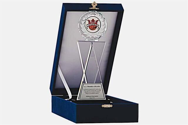 M80 Kadife Kutulu Kristal Plaket 28 cm