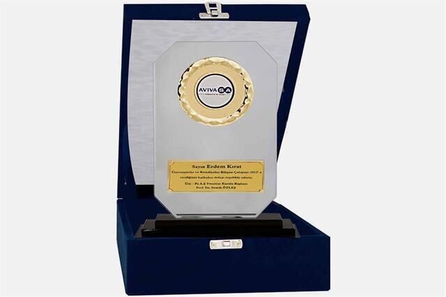 M90 Kadife Kutulu Kristal Plaket 23 cm M90 Kadife Kutulu Kristal Plaket 23 cm