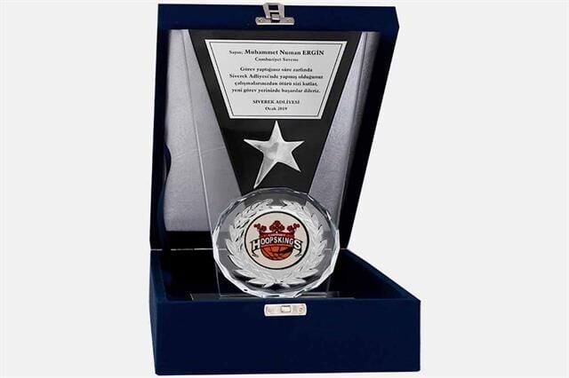 M104 Kadife Kutulu Kristal Plaket 26 cm