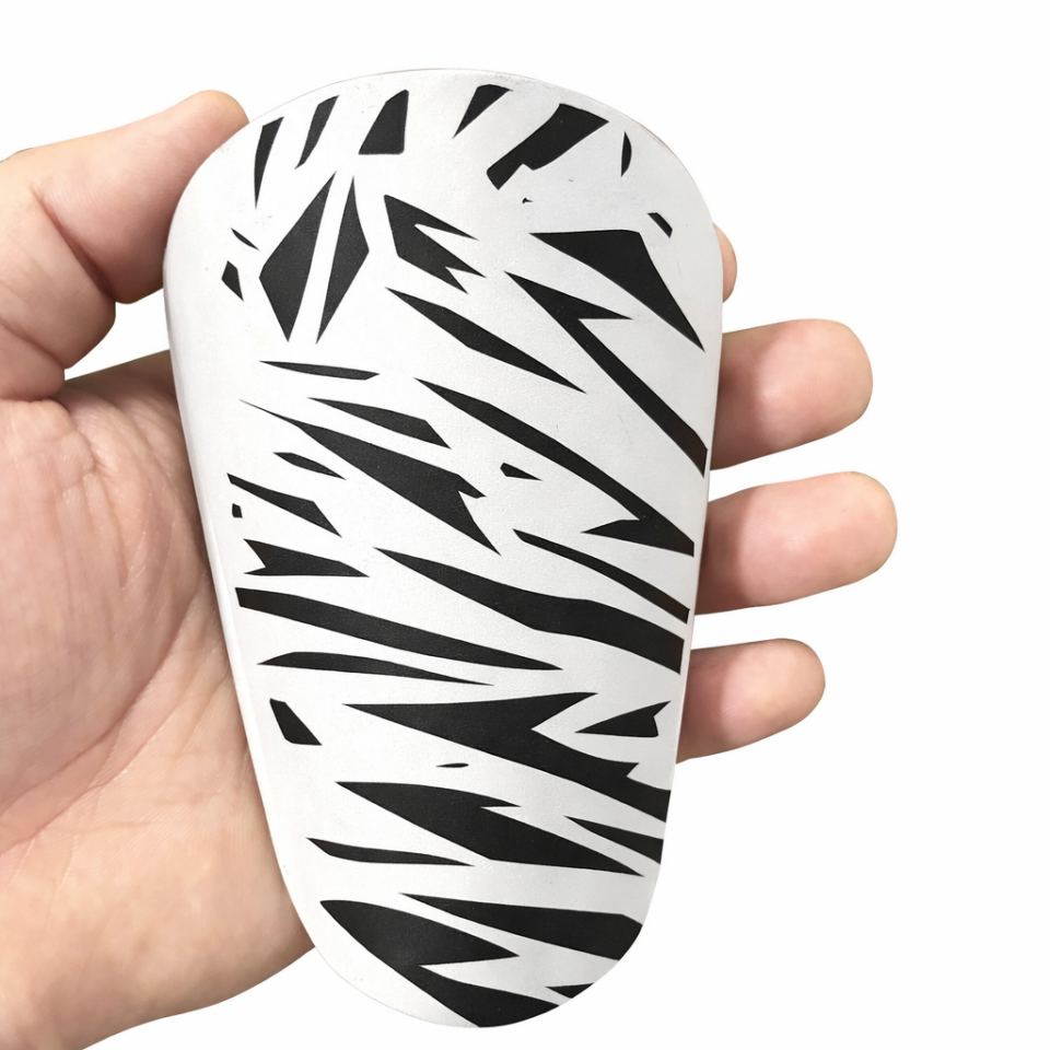 ​Profesyonel Mini Futbol Tekmeliği – Tekmelik Tutucu Hediyeli | Çocuk & Yetişkin Uyumlu