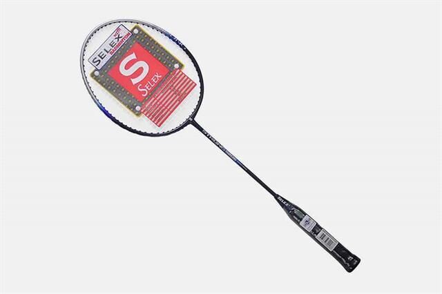 Badminton Raketi Tek Parça