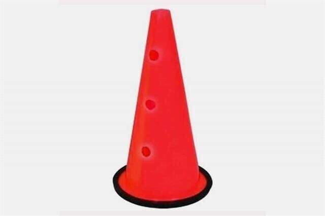 45 cm Delikli Kauçuk Tabanlı Antrenman Hunisi Sarı