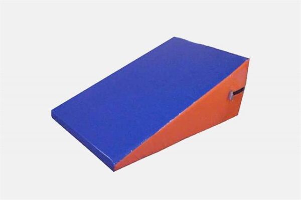 Bayspor Üçgen01 Üçgen Minder 100x100x40 cm