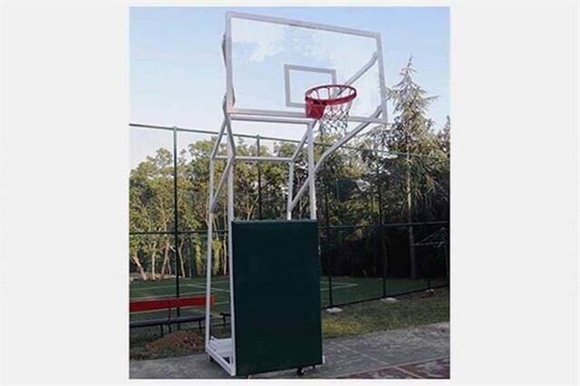 BSE 114 Basketbol Potası 4 Direk Tekerlekli, Ağırlıklı, Seyyar 10 mm Cam (Ak.) Panya 105 x 180 cm. 20 Sabit Çember