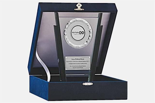 M156 Kadife Kutulu Kristal Plaket 23 cm