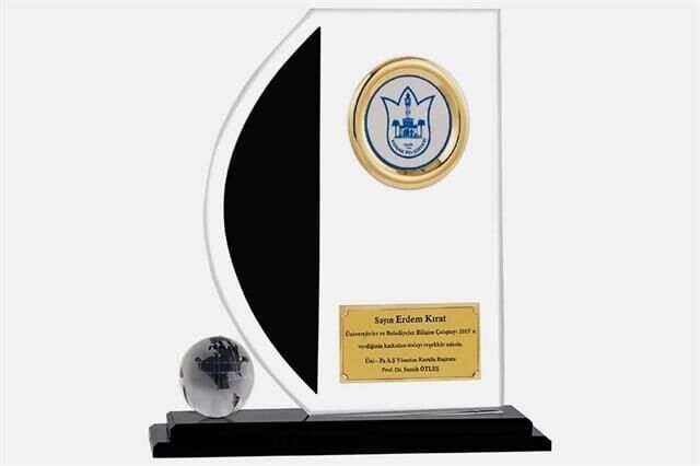 M177 Kristal Plaket 23 cm