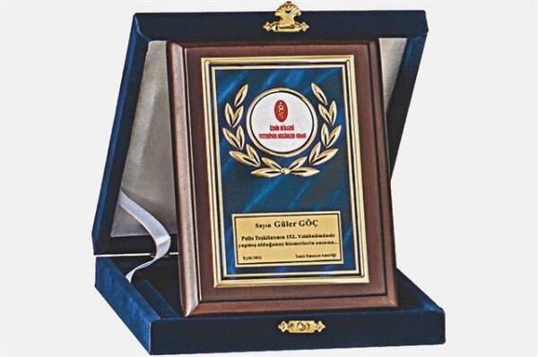 Bayspor M238 12 X 16cm Ahşap Plaket