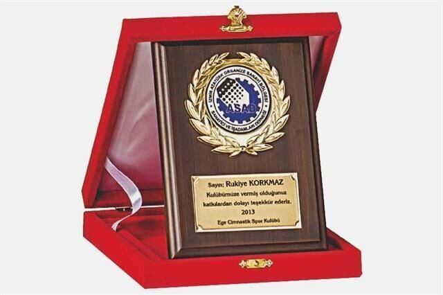 M244 12 X 16cm Ahşap Plaket M244 12 X 16cm Ahşap Plaket