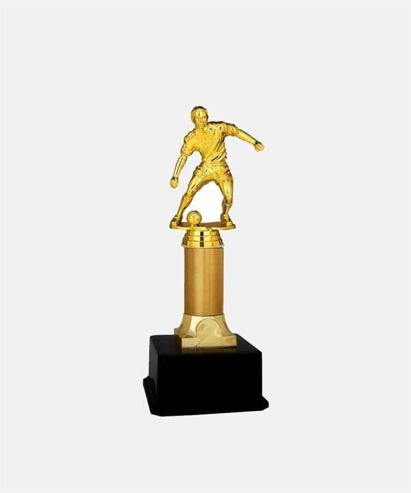 L65 Futbol Figürlü Kupa Takımı