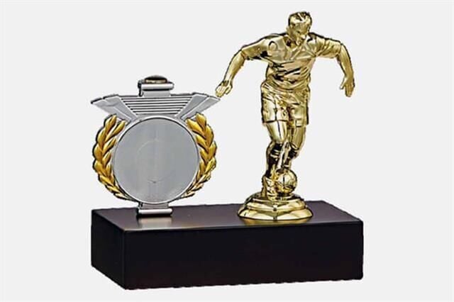 L68 Futbol Figürlü Kupa